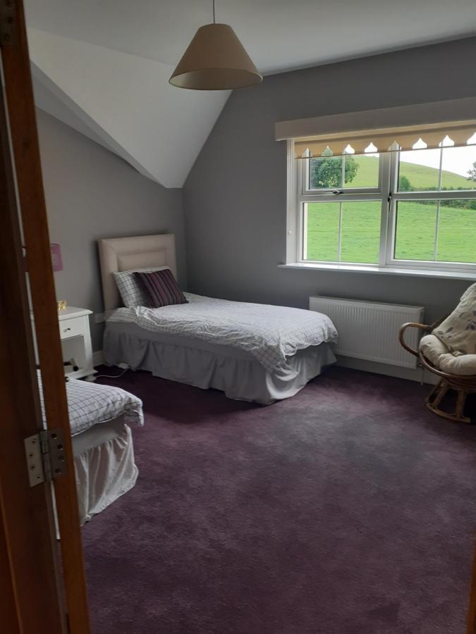 Single Or Twin Room In Lovely Country Residence Nobber Exterior photo