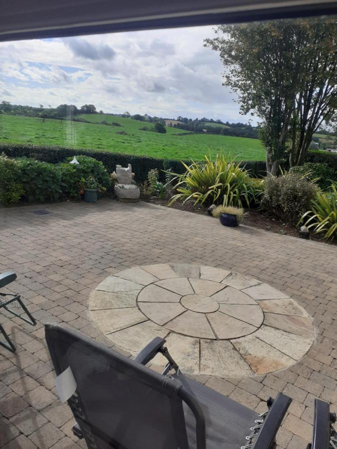 Single Or Twin Room In Lovely Country Residence Nobber Exterior photo