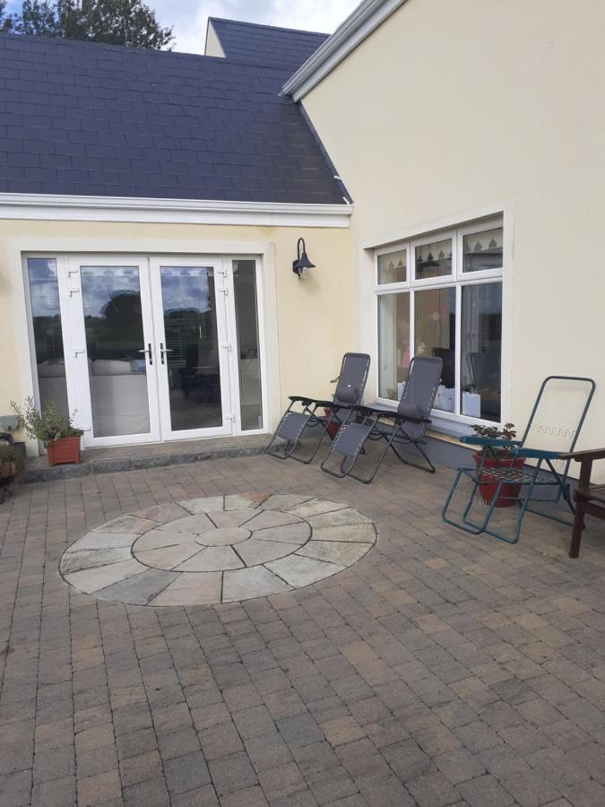 Single Or Twin Room In Lovely Country Residence Nobber Exterior photo